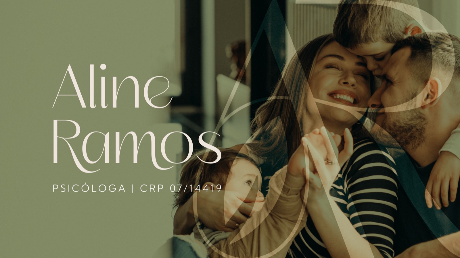 Capa da apresentação da identidade visual de Aline Ramos
